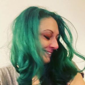 Meet your Posher, Danielle